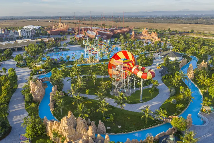 Vietnamese Honeymoon: Exploring Paradise Together in 12 Days