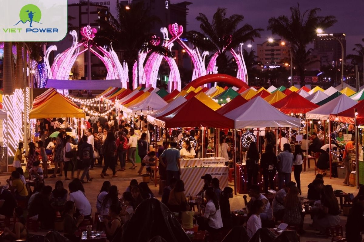 Helio Night Market