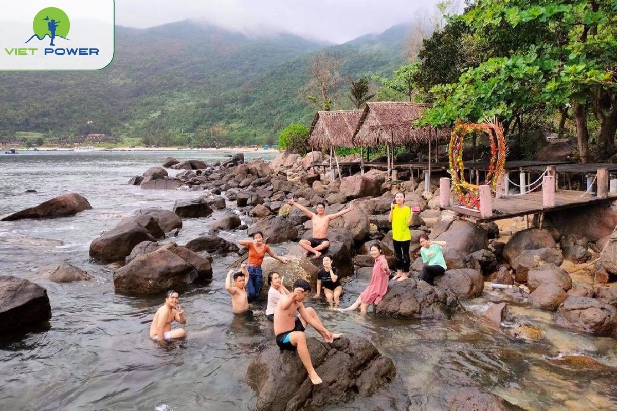 Son Tra Peninsula Beaches - Bai Da