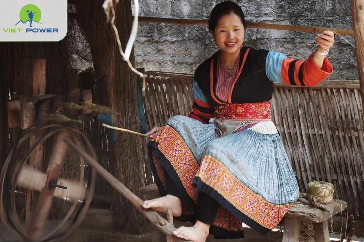 Short workshop to learn weaving techniques