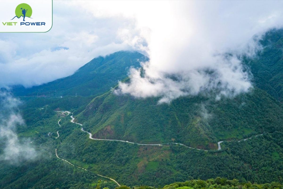 Tram Ton Pass in Spring & Summer