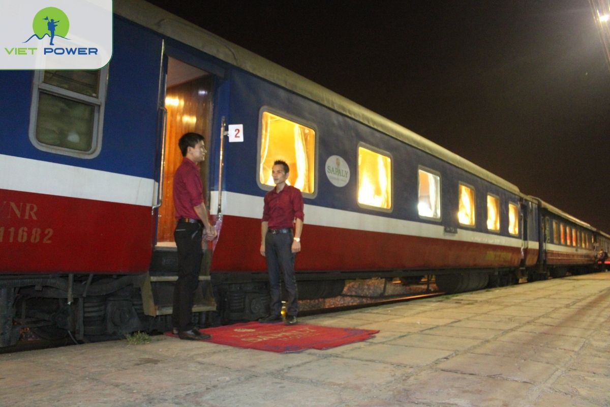 Take the Sapaly Express train to Sapa