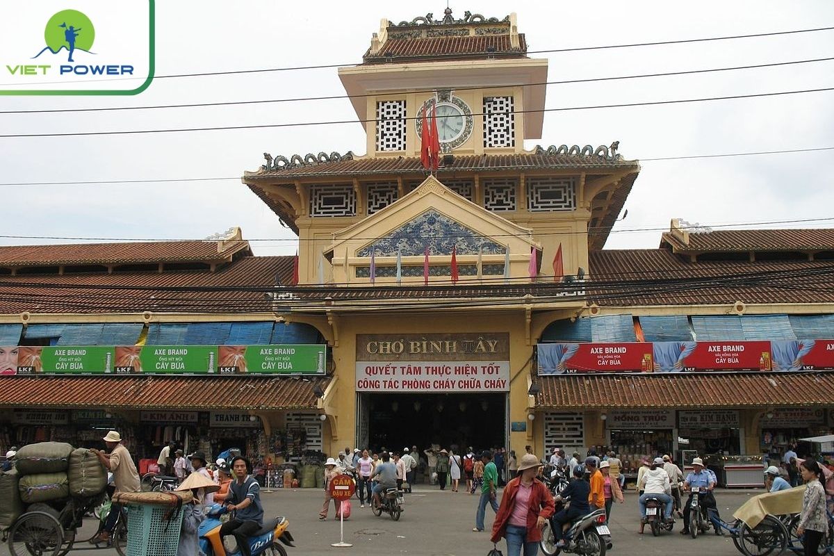 Binh Tay Market