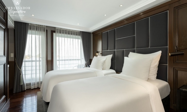 Ambassador Connecting Balcony