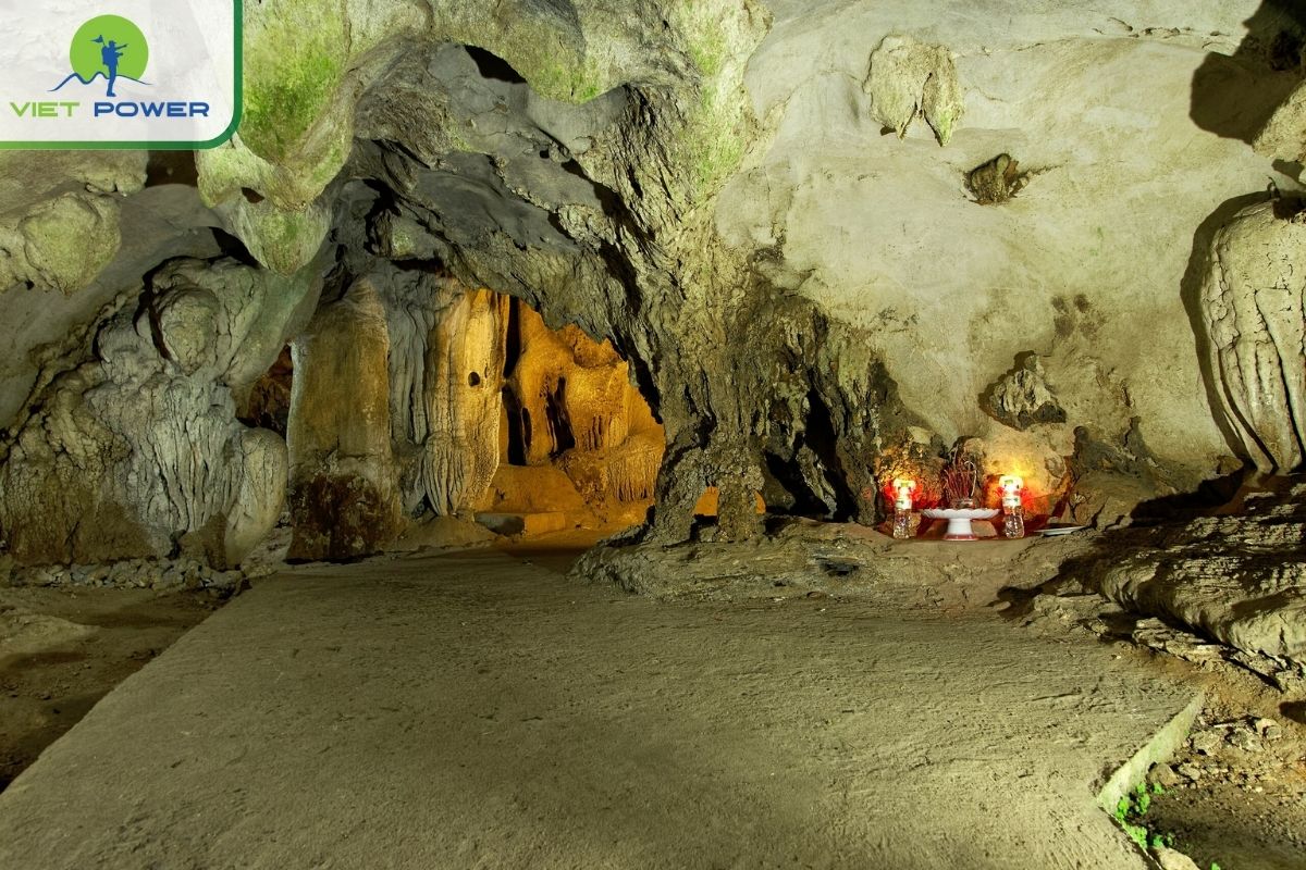 Trung Trang Cave