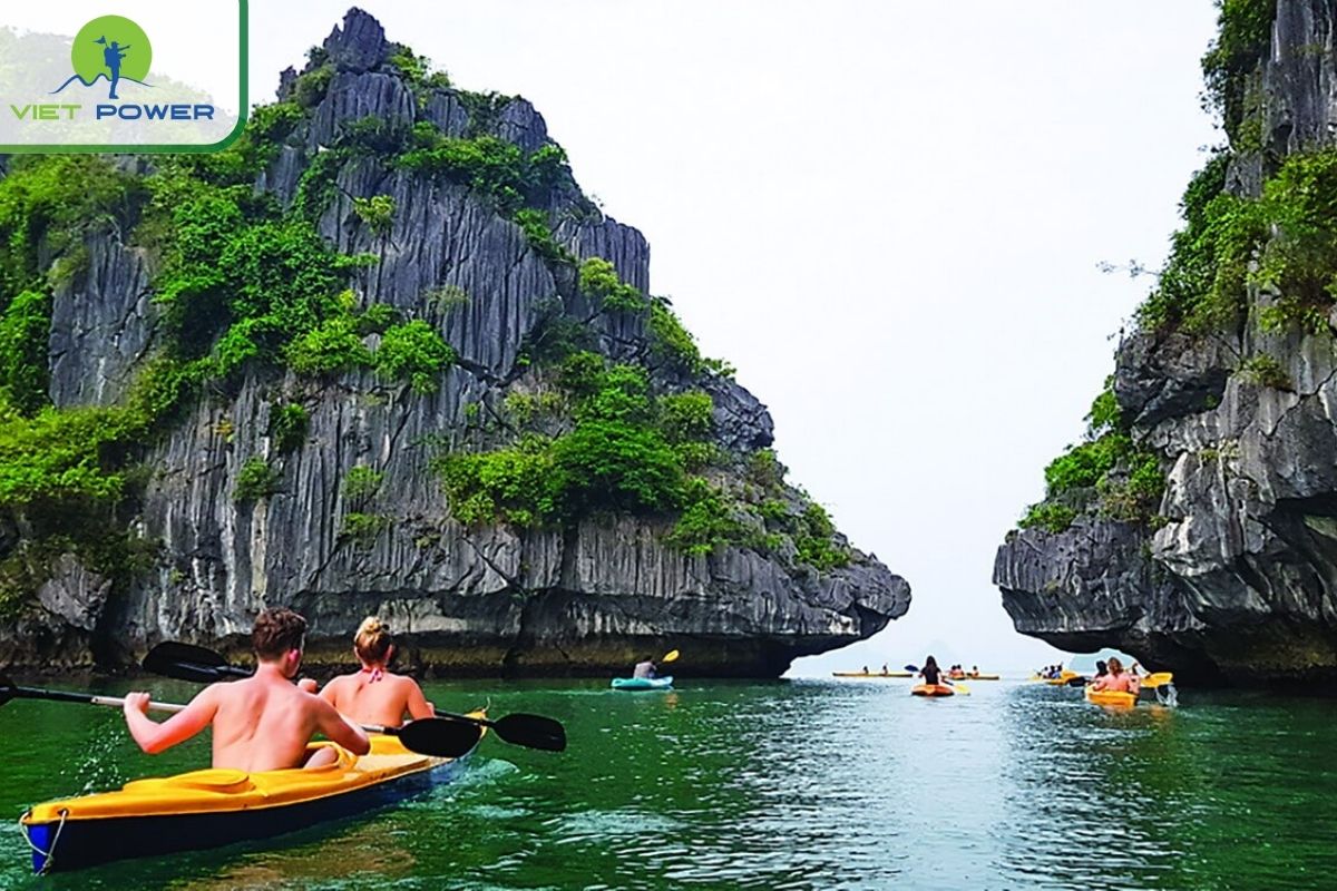 Kayaking at Lan Ha Bay
