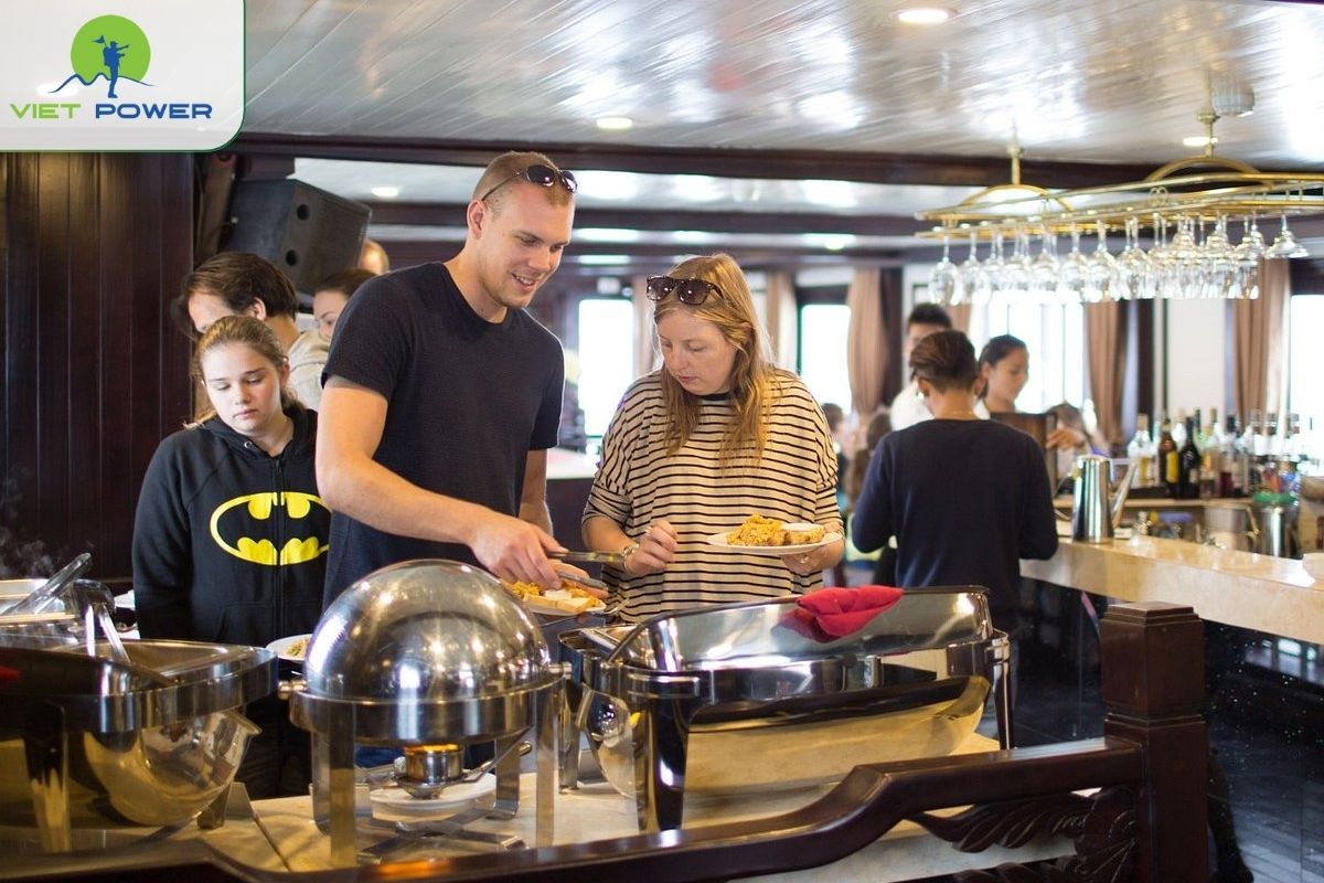 Dining with Aclass Opera Cruise