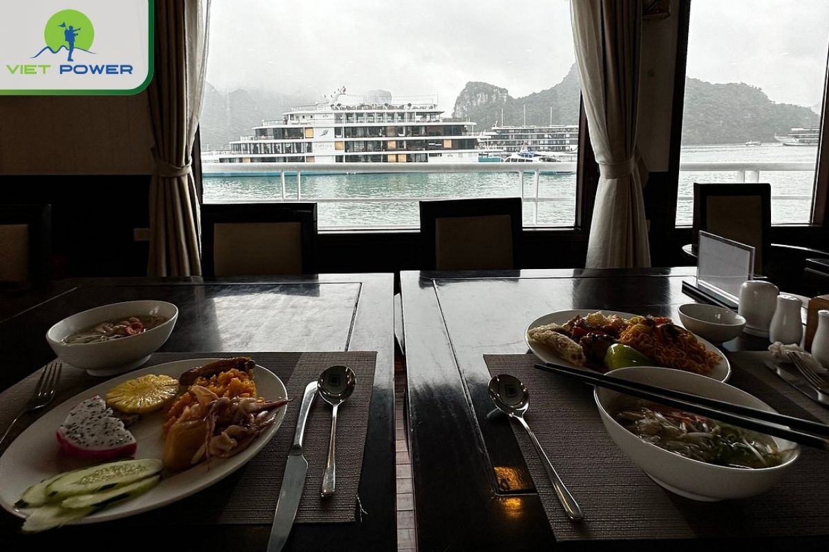 Brunch is served on board while the cruise sails back.