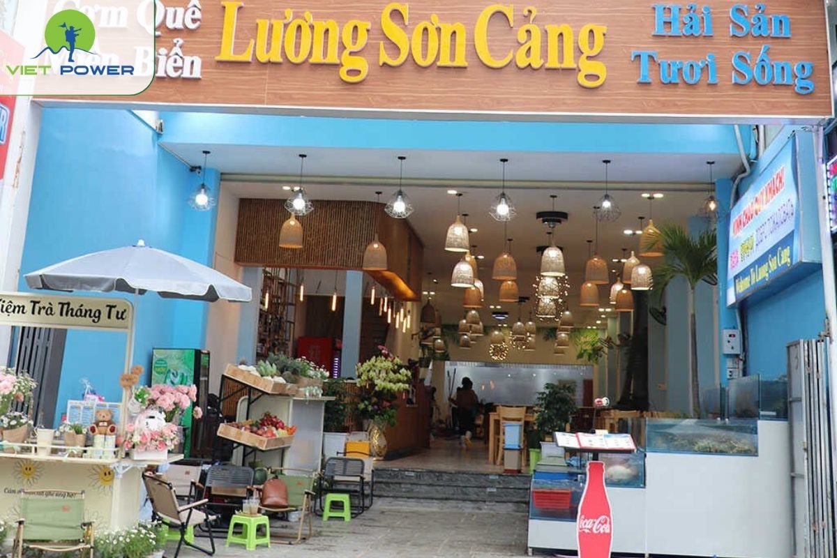 Luong Son Cang Restaurant