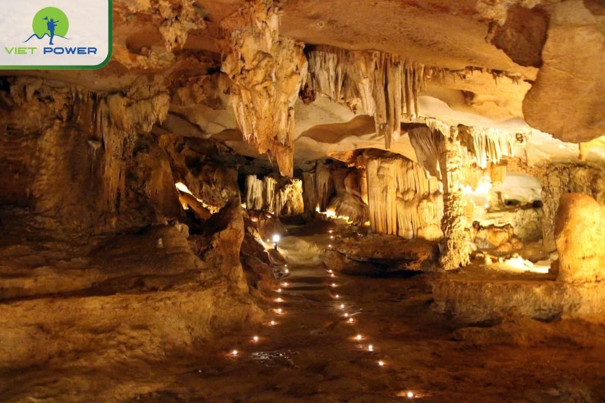 Thien Canh Son Cave