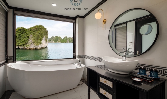 Junior Twin/Double Suite Sea View with Private Balcony