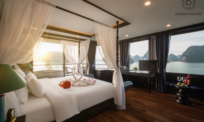 Executive Suite Sea View with Private Balcony