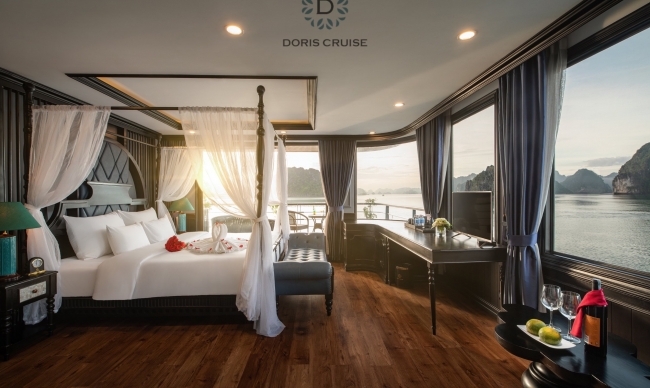 Executive Suite Sea View with Private Balcony