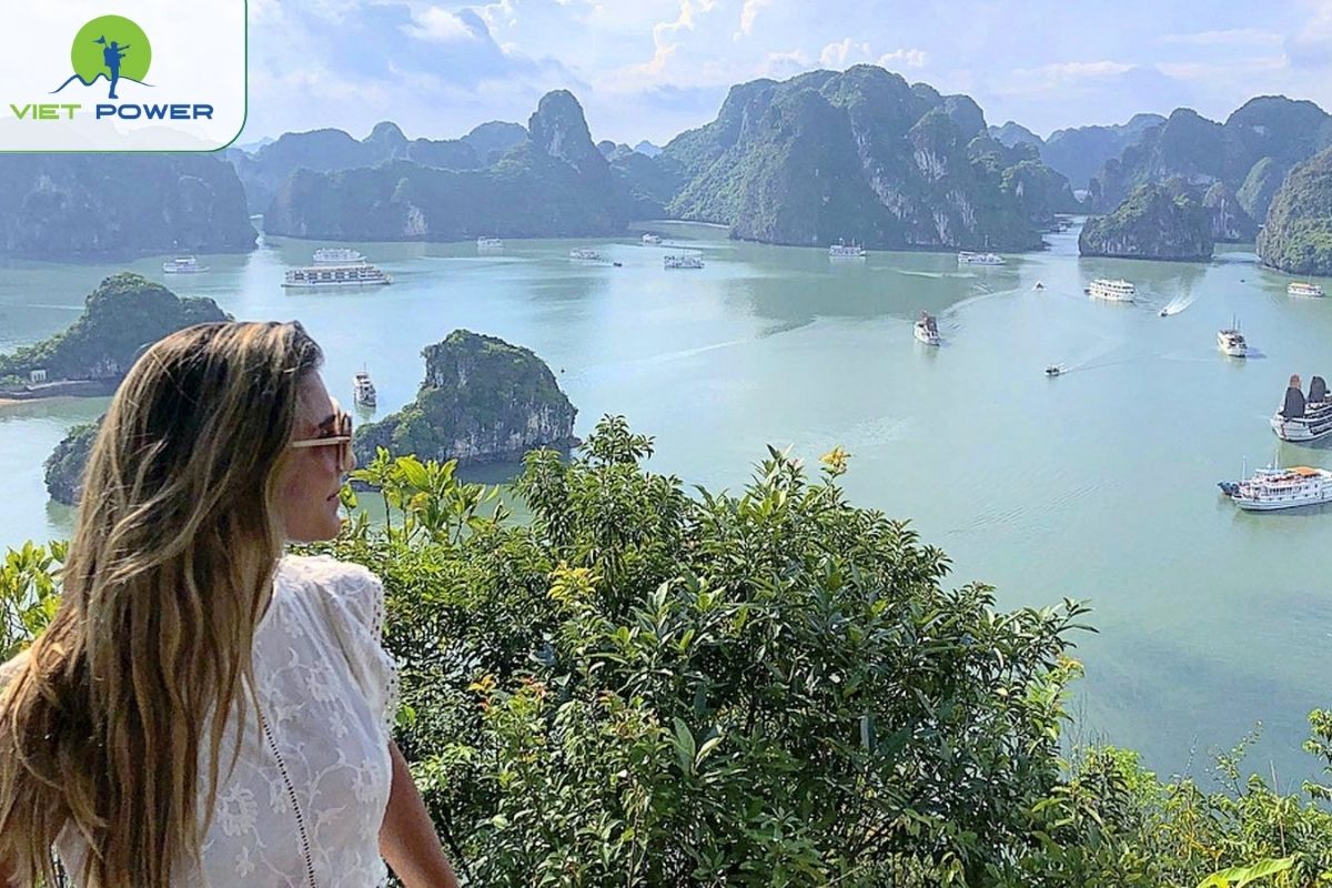 Trekking Titop Island to the peak viewpoint