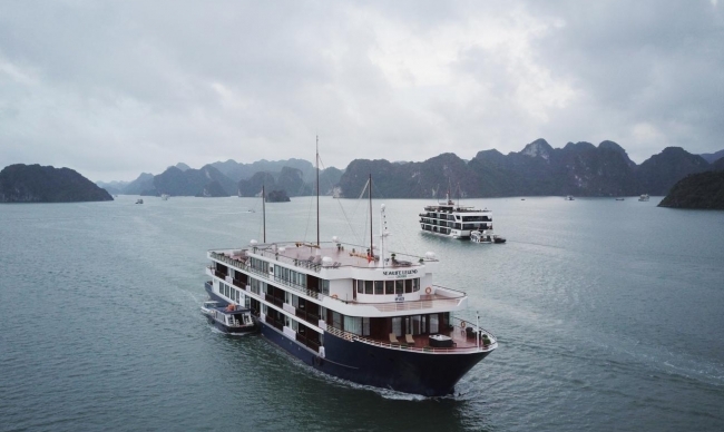 Hanoi - Tuan Chau Marina - Lan Ha bay - Tra Bau