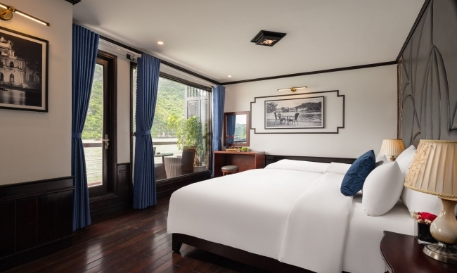 Triple Junior Suite with Balcony