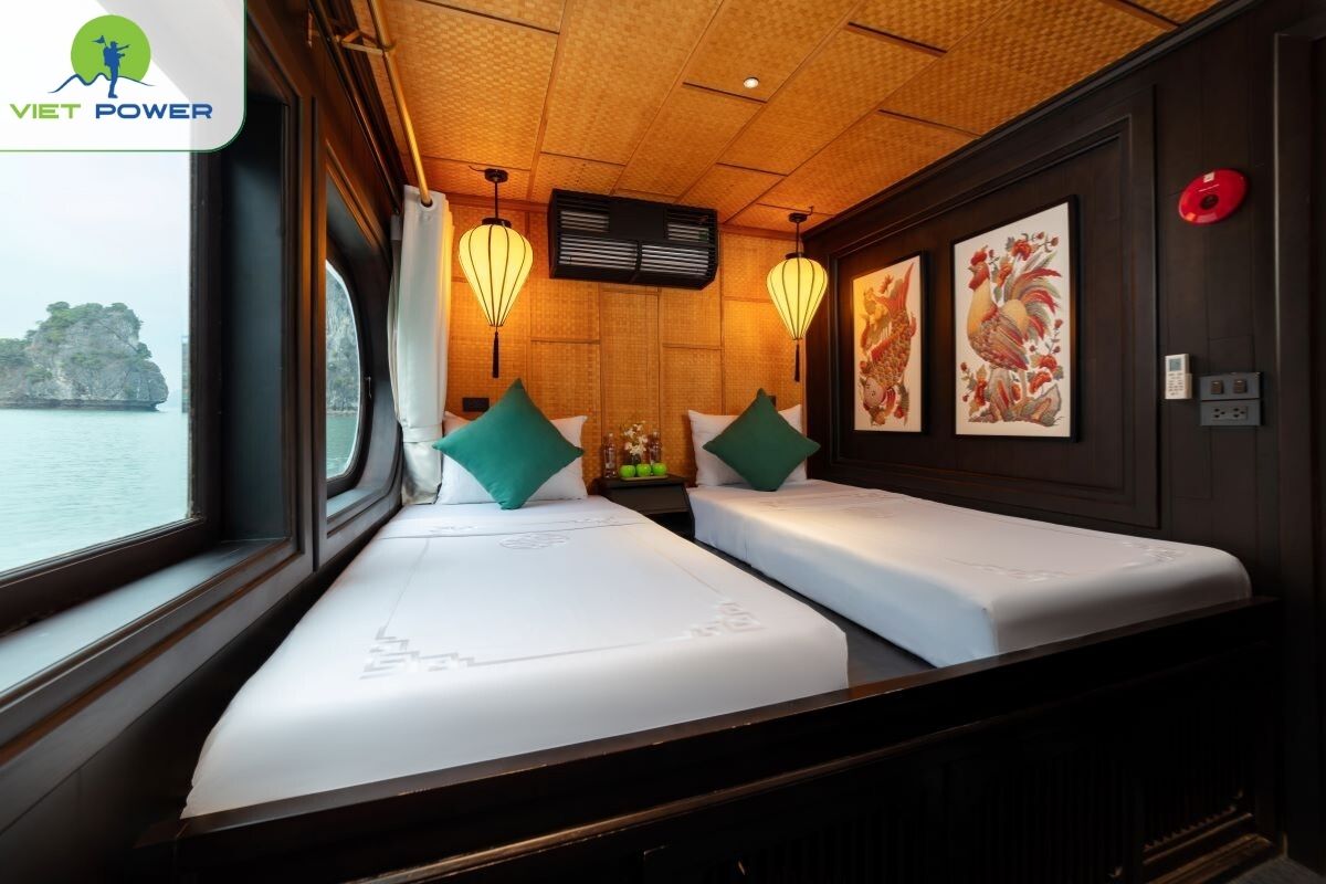 Deluxe Cabin Details 