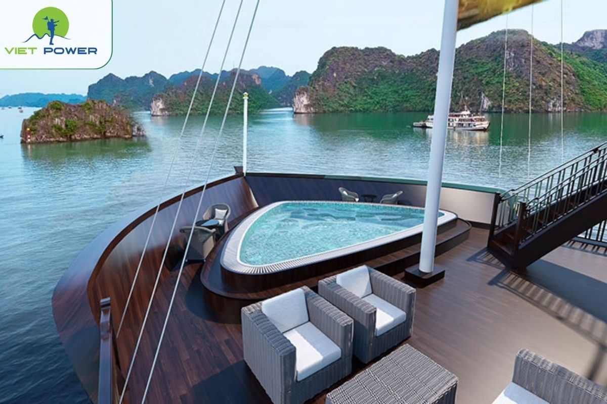 Pool/Jacuzzi + Scenic Cruising