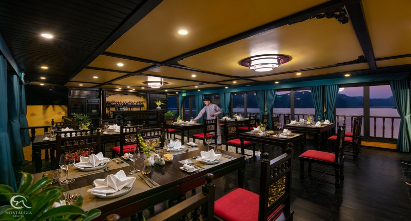 Halong Bay - Sung Sot Cave - Hanoi