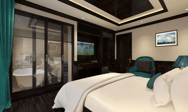 Senior suite with Private balcony (2nd desk)