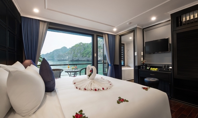Junior Suite With Private Ocean View Balcony
