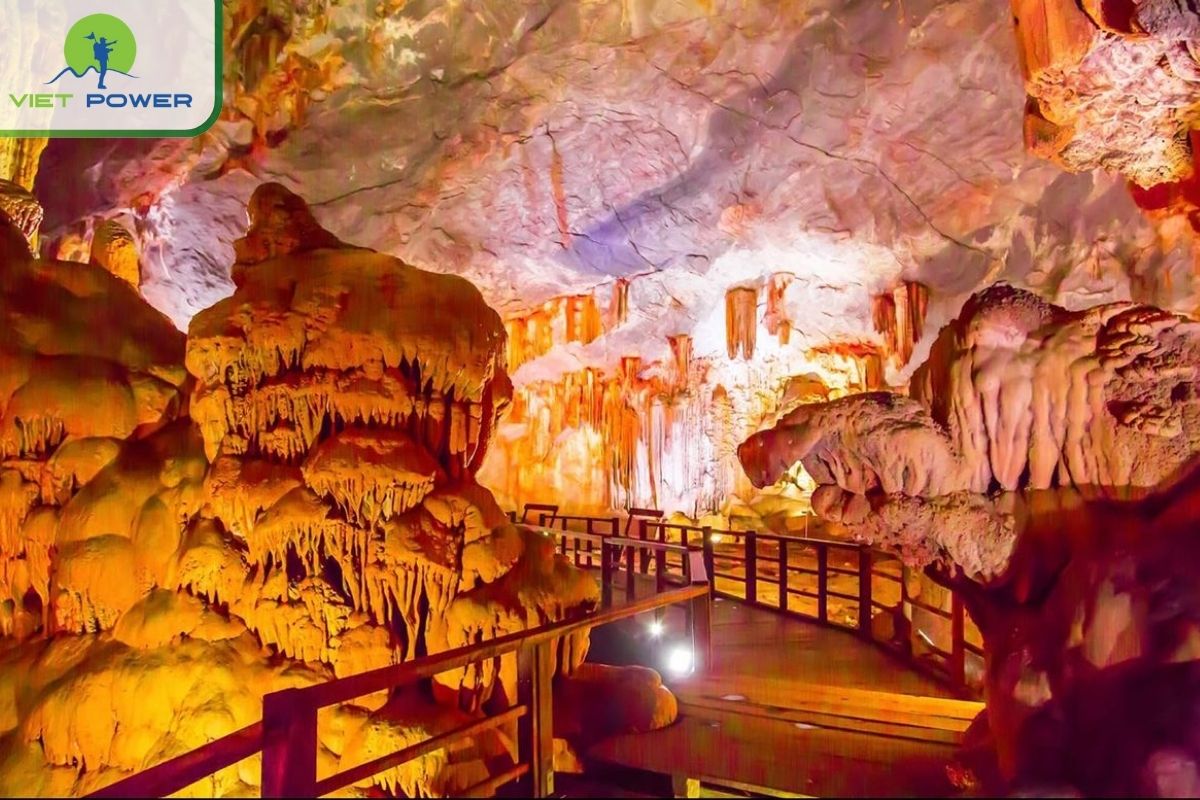 Thien Cung Cave