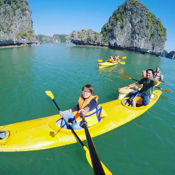 Wandering Through Vietnam Mountains and Seaside 9-Day Tour