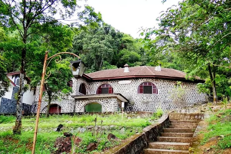 Clash at Hamburger Hill in Hue 1-Day Tour