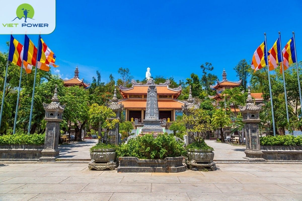 Visit Long Son Pagoda