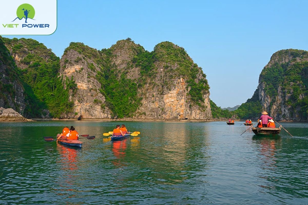 Kayaking at Ha Long bay